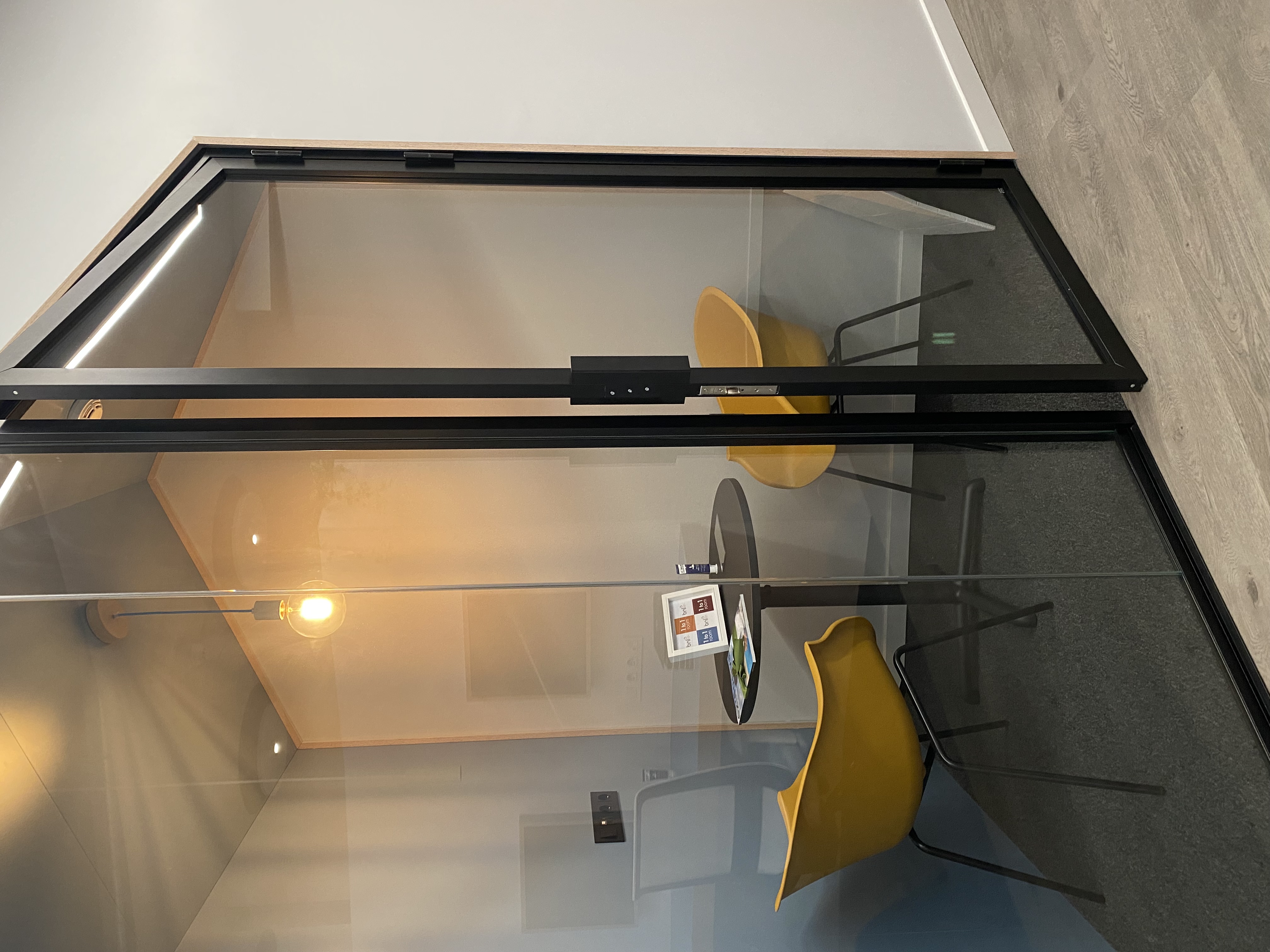 Business Network Lounge